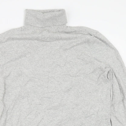 Close-up detail of New Look men’s grey pullover sweatshirt, size S