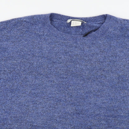 Close-up detail of H&M men’s black jumper, size XS