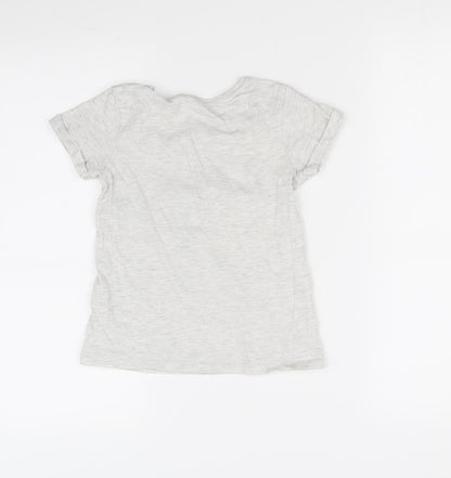 Back view of Primark girls’ grey basic t-shirt, size 8-9, years