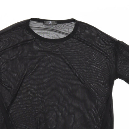 Close-up detail of Missguided women’s black basic t-shirt, size UK 8