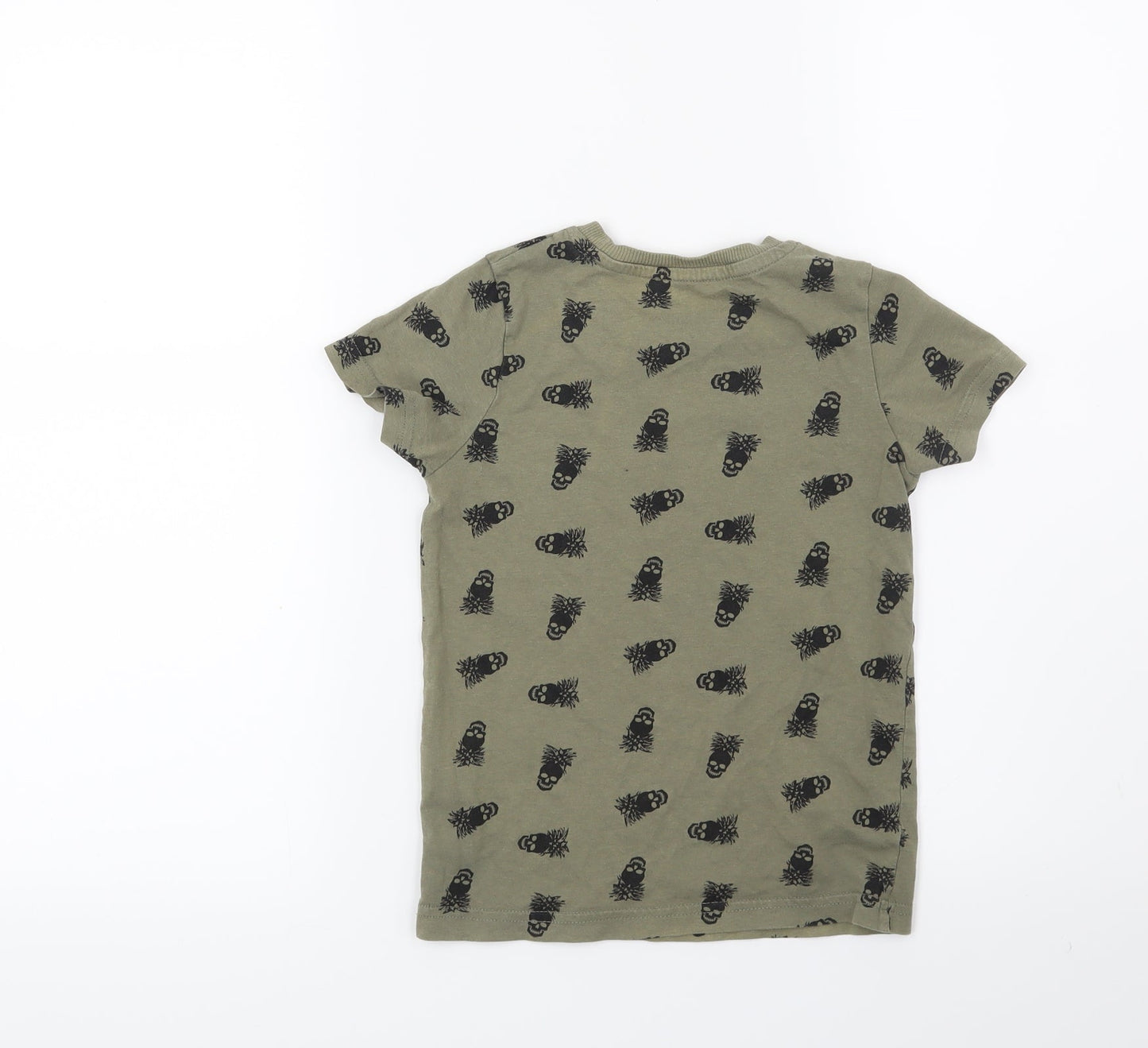 Matalan Boys Green   Basic T-Shirt Size 5 Years  - Skulls