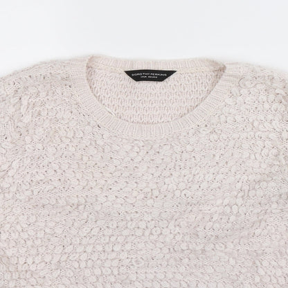 Close-up detail of Dorothy Perkins women’s white knit jumper, size UK 12