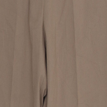 Close-up detail of ADEK women’s brown trousers, size UK 18, 24-inch leg