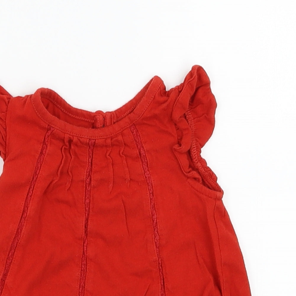 Gap Girls Red   Basic T-Shirt Size 6-9 Months