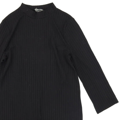Close-up detail of Papaya women’s black a-line, size S, - ribbed
