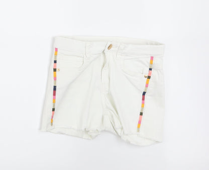 Preloved H&M Girls White   Hot Pants Shorts Size 10 Years - Front