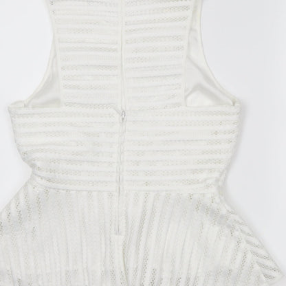 Preloved H&M Womens White Striped  Cropped Tank Size 10 - Label