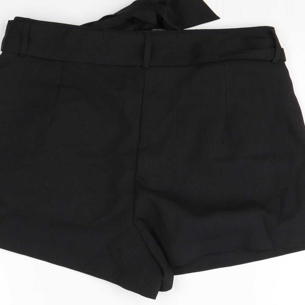 Preworn Womens Black   Paperbag Shorts Size M