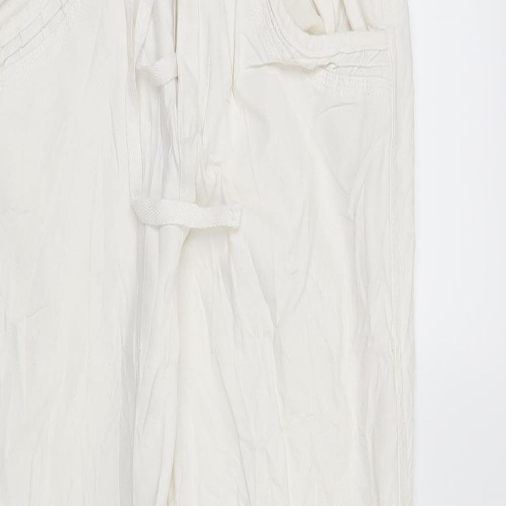 Preworn Womens White   Trousers  Size 28 in L28 in