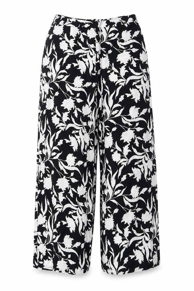 Preworn  Womens Black Floral  Trousers  Size 30 in L26 in