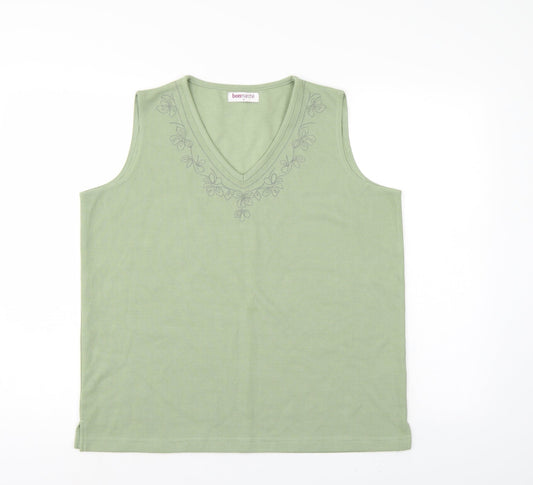 Bonmarché Womens Green Floral  Basic T-Shirt Size M