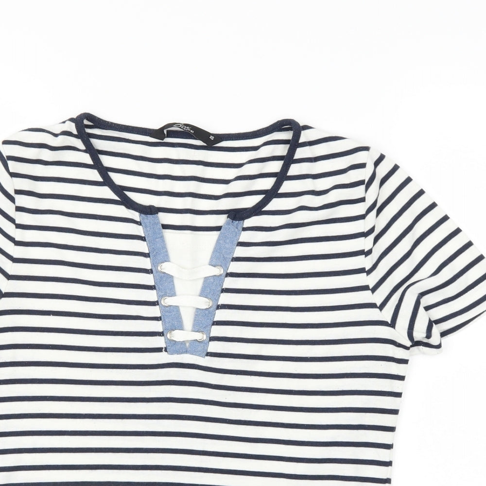 bm casual Womens White Striped  Basic T-Shirt Size XS