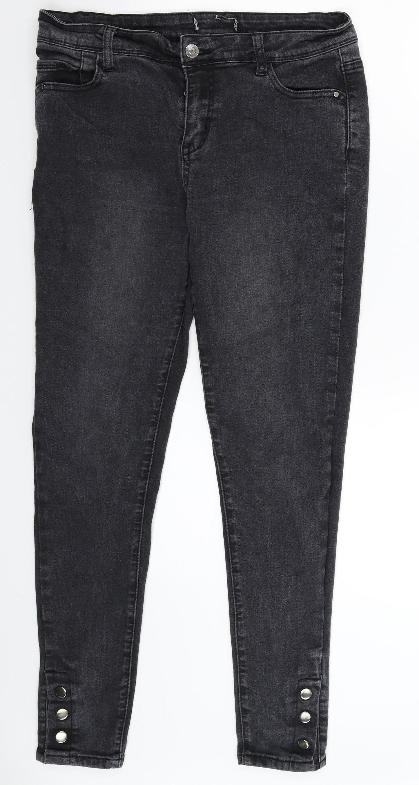 Preworn Womens Black  Denim Skinny Jeans Size 32 L27 in