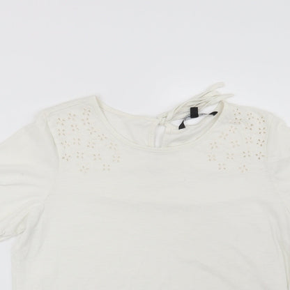 Preloved Bonmarché Womens White Geometric  Basic T-Shirt Size 10 - Detail