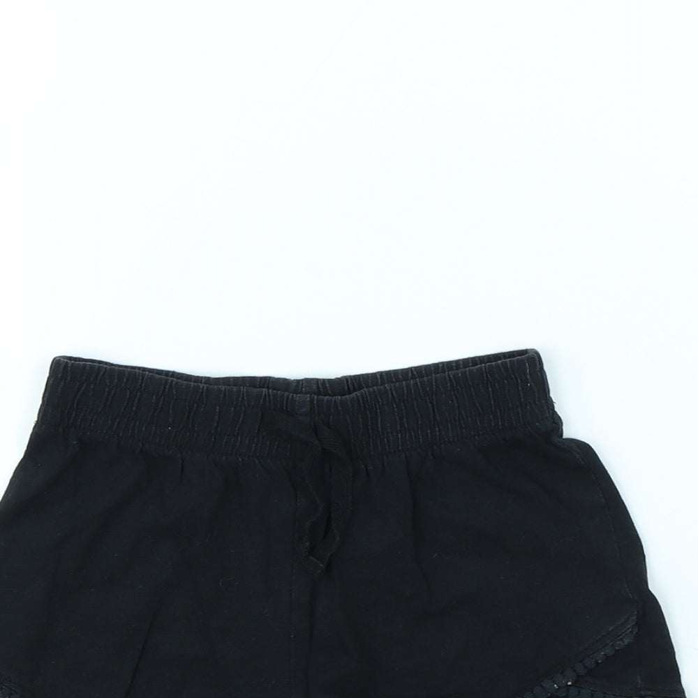 TU Girls Black   Bermuda Shorts Size 7 Years
