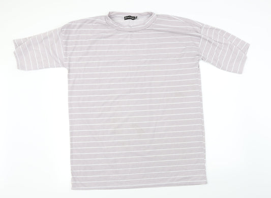 PRETTYLITTLETHING  Womens Green Striped  Basic T-Shirt Size 12