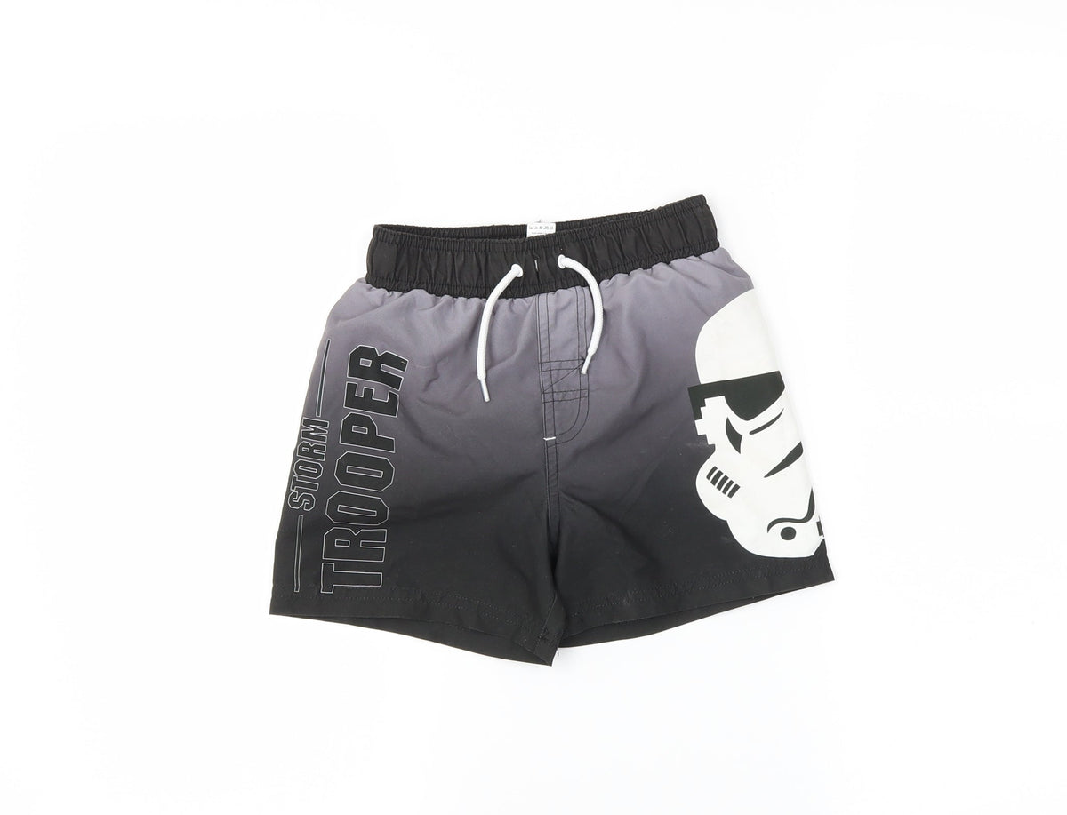TU Boys Black   Sweat Shorts Size 5 Years