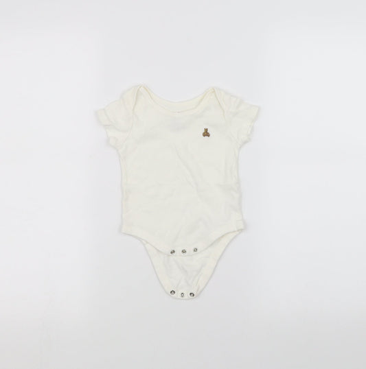 Gap Baby White   Basic T-Shirt Size 3-6 Months