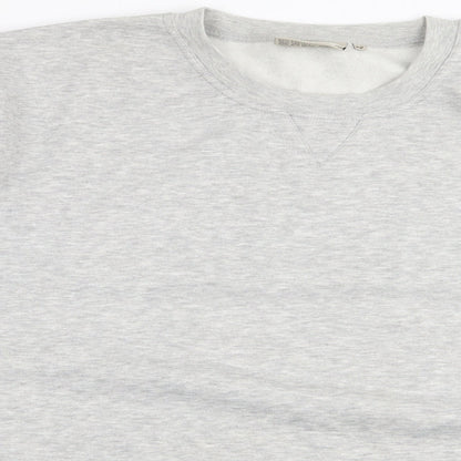 Close-up detail of ZANTOS men’s grey jumper, size 2XL