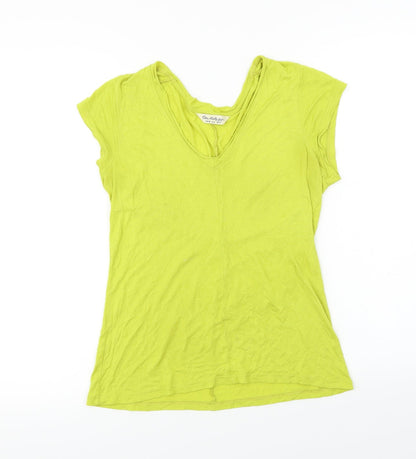 Additional front view of Miss Selfridge women’s yellow basic t-shirt, size UK 10