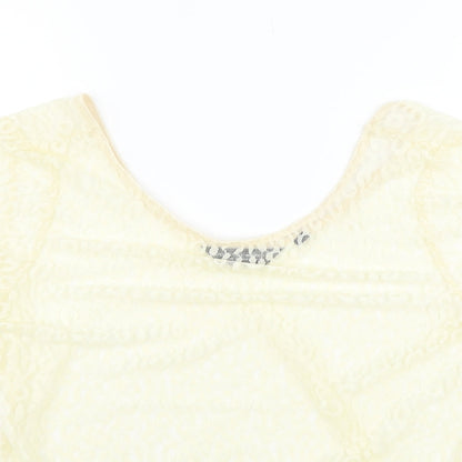 Close-up detail of Dorothy Perkins women’s yellow basic blouse, size UK 16