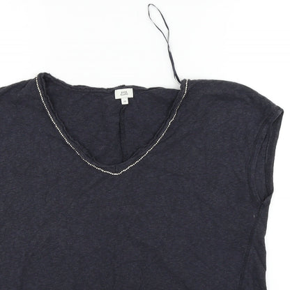 Close-up detail of River Island women’s blue basic t-shirt, size UK 10