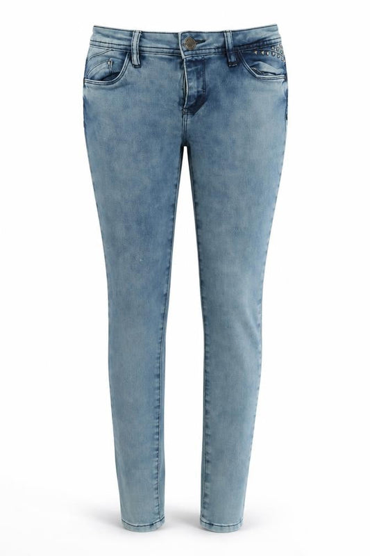 Front view of Stitch & Soul women’s blue denim skinny jeans, size M, 32-inch leg