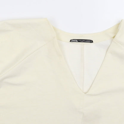 Close-up detail of Zara women’s white basic t-shirt, size S