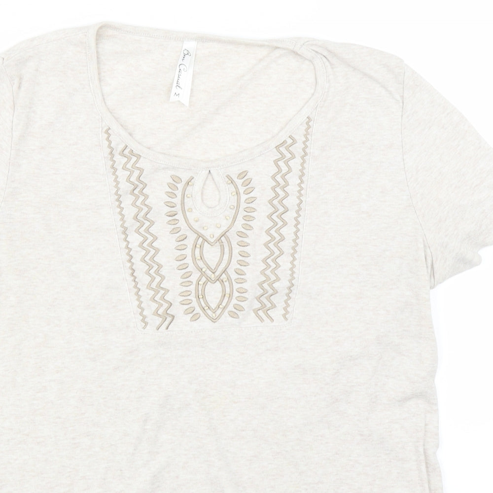 BM Womens Beige   Basic T-Shirt Size M
