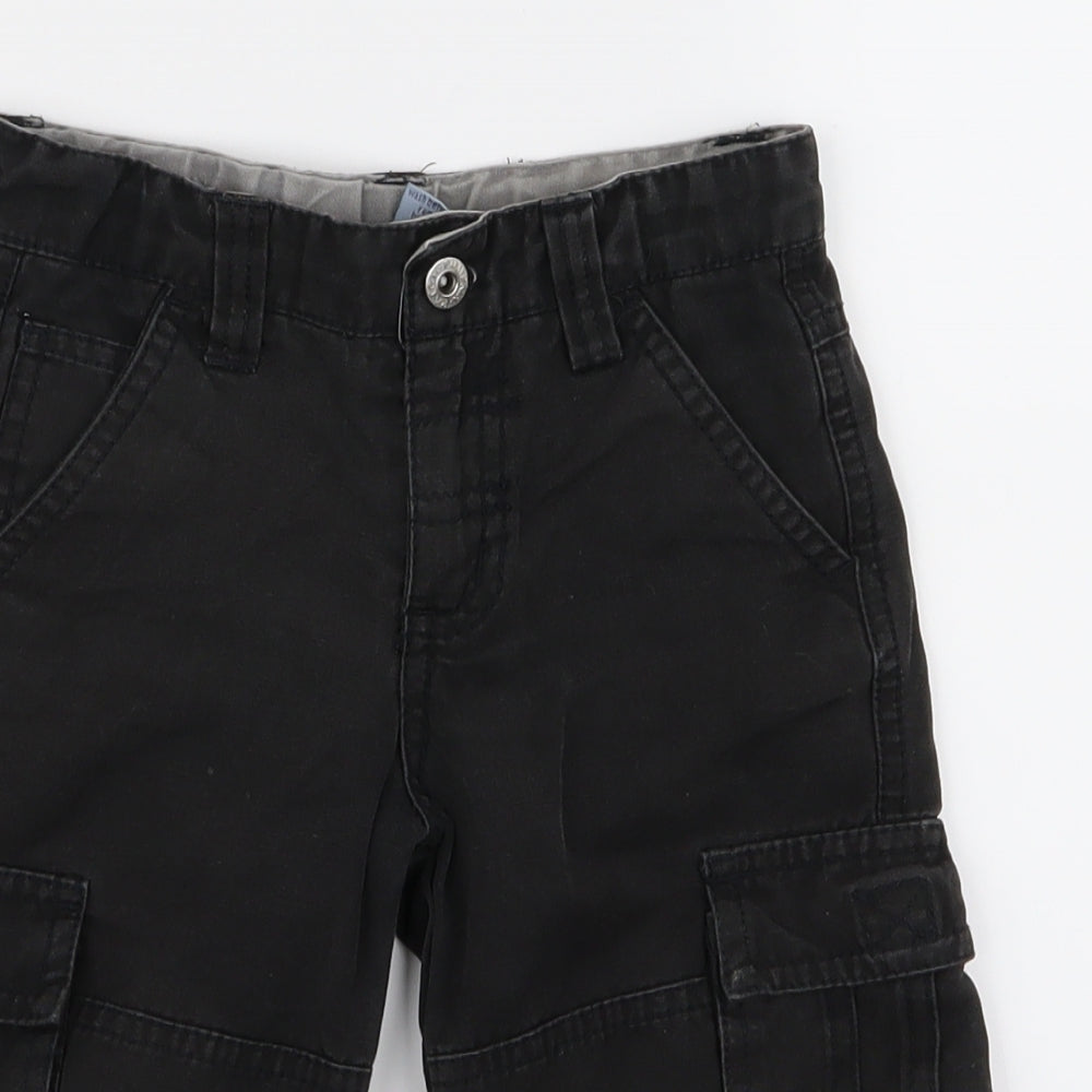 Preworn Boys Grey   Cargo Shorts Size 2 Years