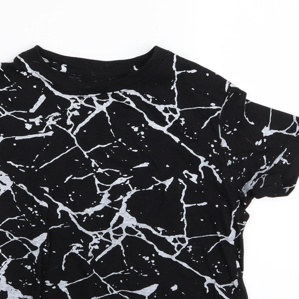 one point one Boys Black Geometric  Basic T-Shirt Size 6 Years