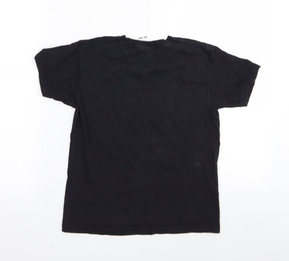 Back view of Fruit of the Loom boys’ black basic t-shirt, size 7-8, years