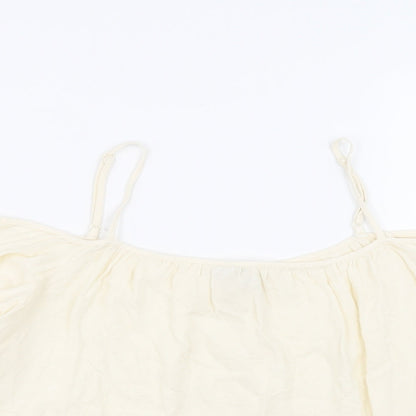 Close-up detail of Divided by H&M women’s ivory basic blouse, size UK 12, - lace detail