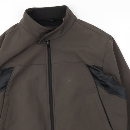 Close-up detail of Z1X men’s green jacket coat, size XL