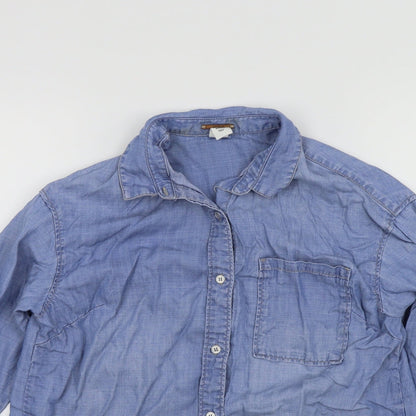Close-up detail of Denim women’s blue basic button-up, size UK 8