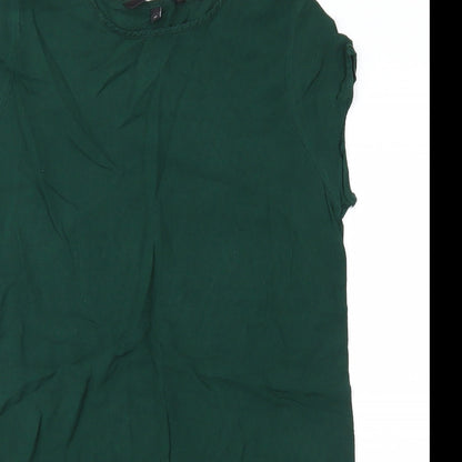 Close-up detail of Vera Moda women’s green basic blouse, size UK 6