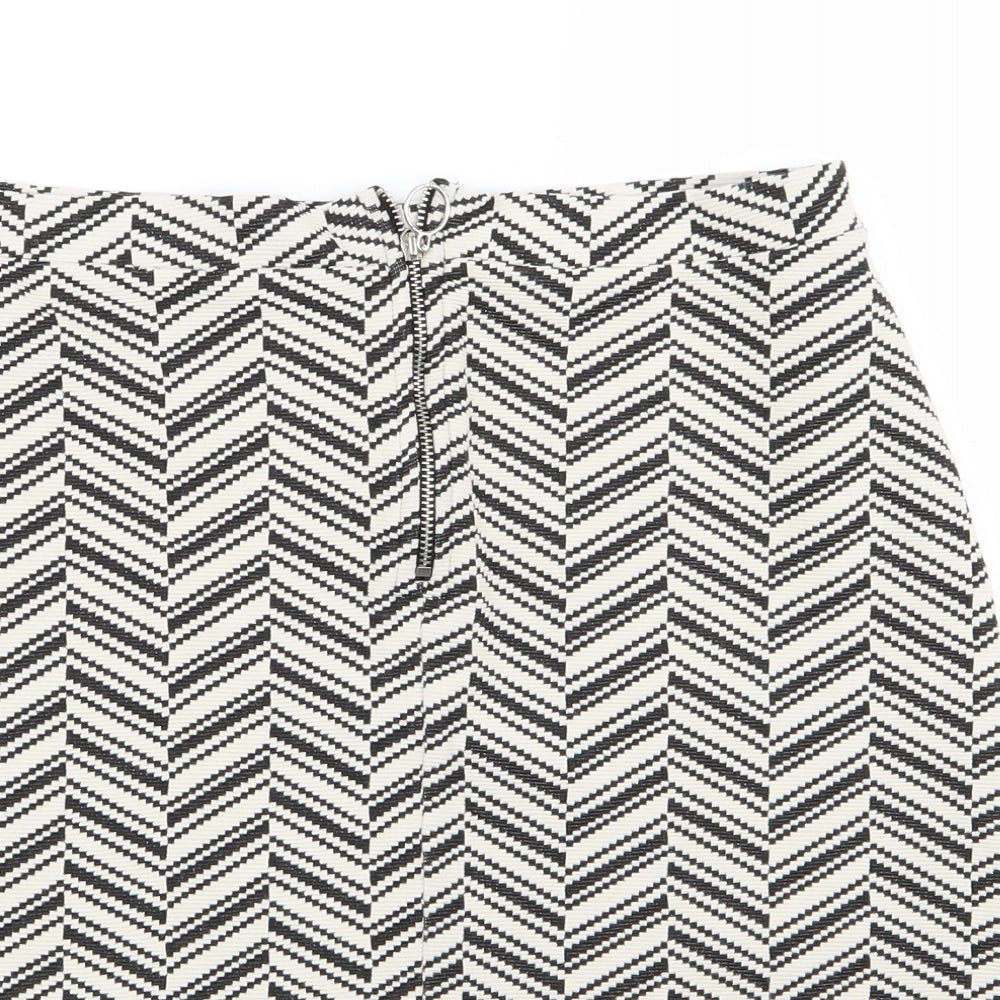 Preworn Womens White Striped  Straight & Pencil Set Size 10
