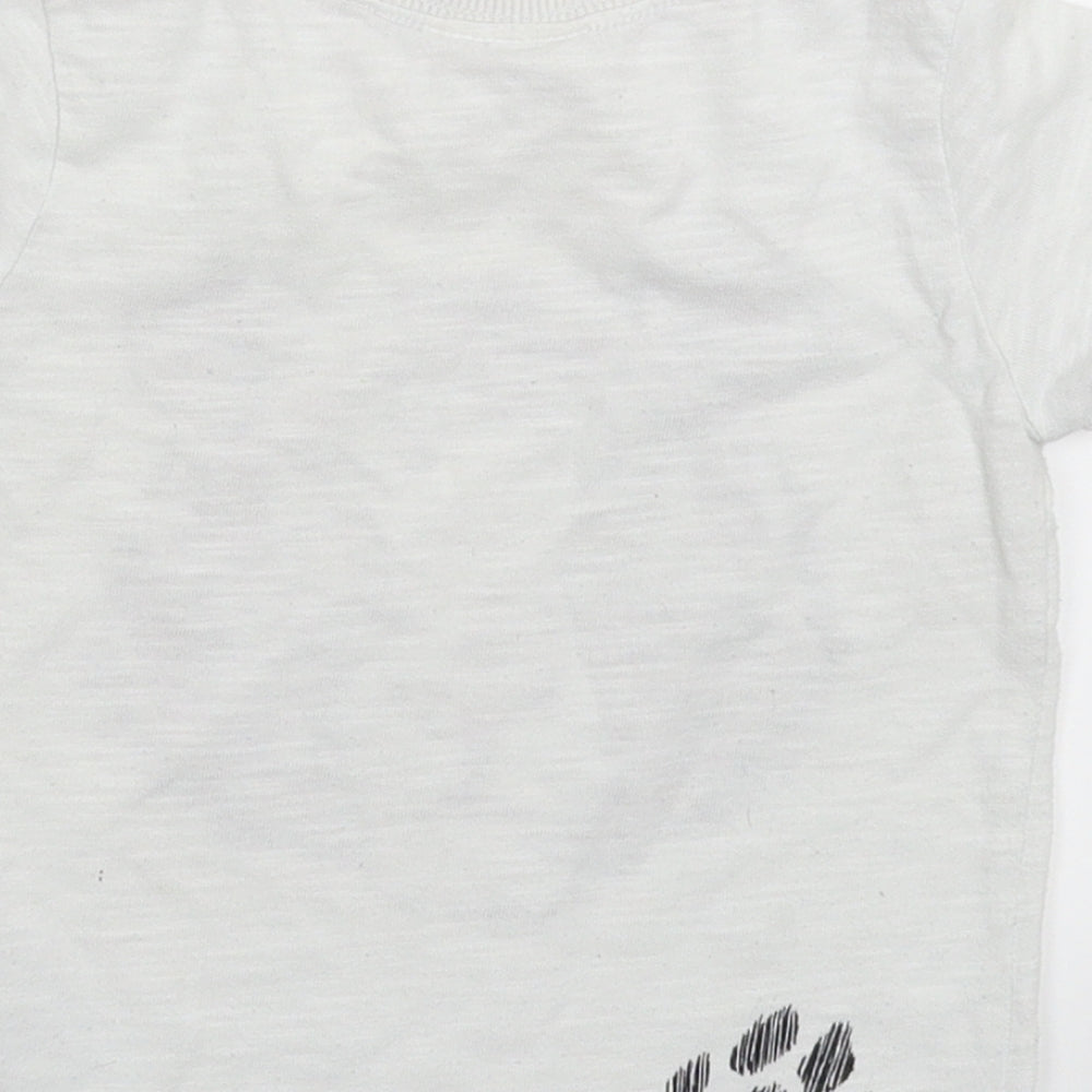 Rorie Whelan Boys White   Basic T-Shirt Size 2-3 Years