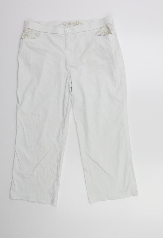 chess studio Womens White   Cargo Trousers Size 32 in L23 in