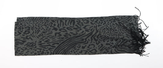 Preworn Unisex Grey    Scarf