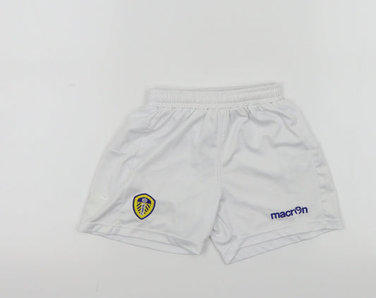 Macron Boys White   Bermuda Shorts Size 3-4 Years