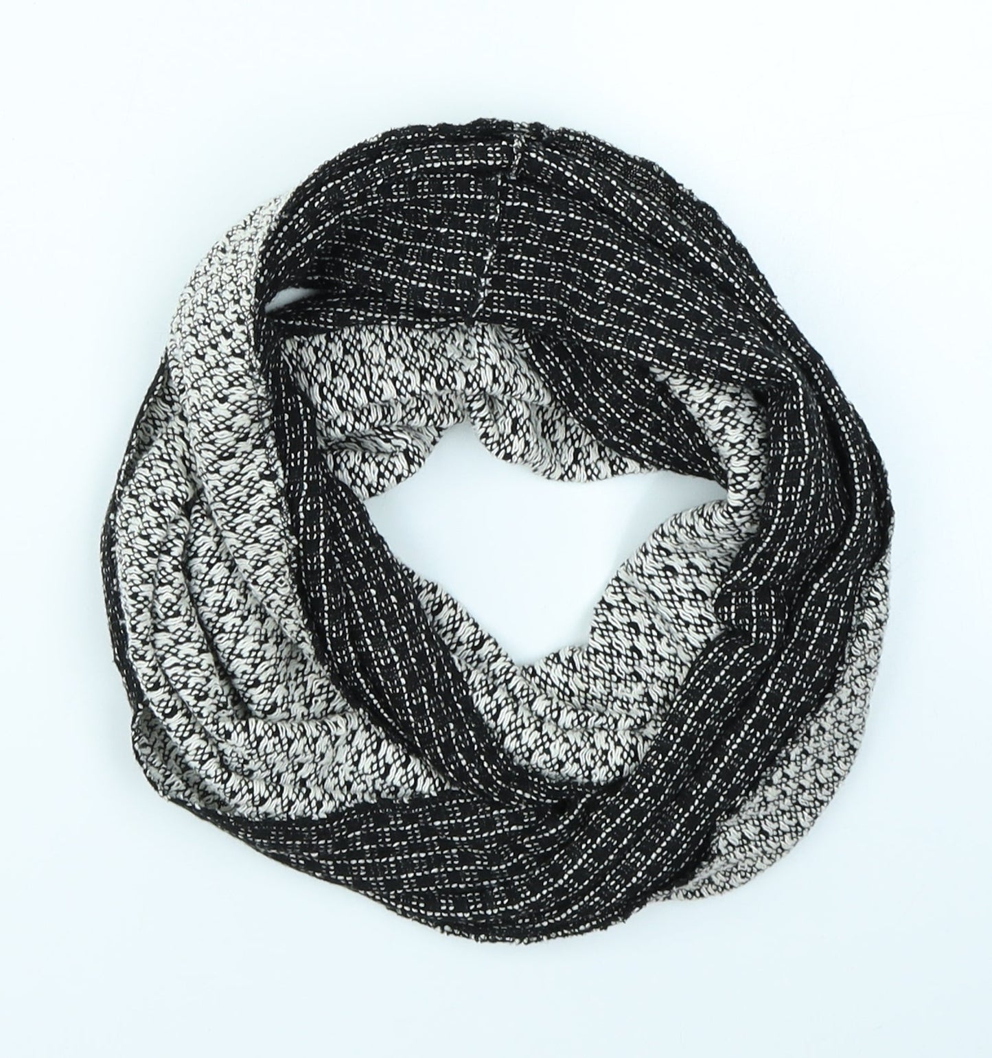 Preworn Womens Black Striped   Scarf