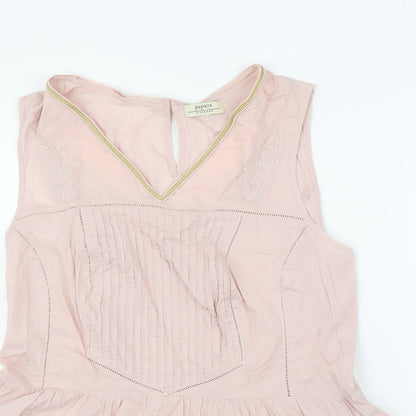 Close-up detail of Papaya women’s pink a-line, size M