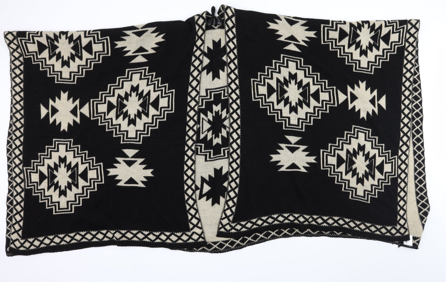 New Image Womens Black Geometric Knit  Shawl/Wrap