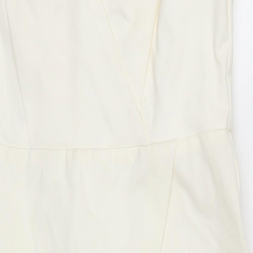 Preworn Womens White   Mini  Size 12