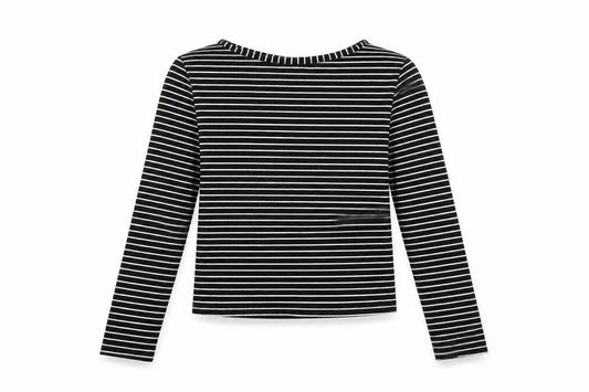 YD Girls Black Striped  Pullover Jumper Size 9-10 Years