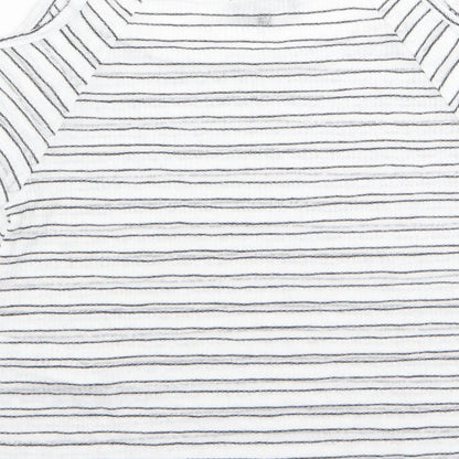 Preloved new loo Girls White Striped  Basic T-Shirt Size 10-11 Years - Label