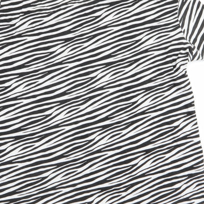 Preloved Primark Womens Multicoloured Animal Print  Basic T-Shirt Size 6 - Label