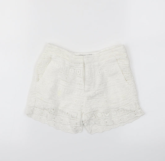 M&S Girls White   Compression Shorts Size 5-6 Years
