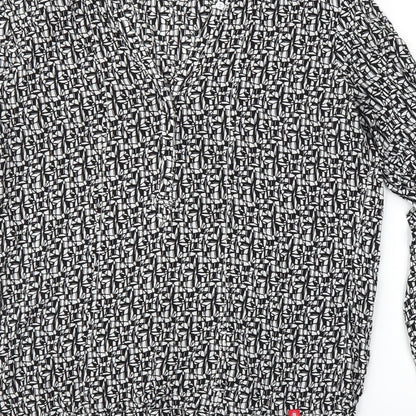 EDC Womens Black Geometric  Basic Blouse Size S